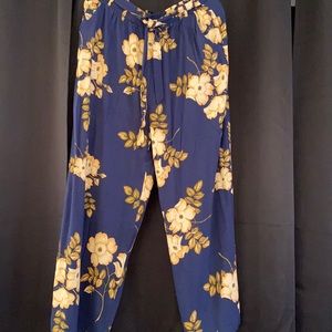 NWT LULAROE L DIANE WOVEN PANT